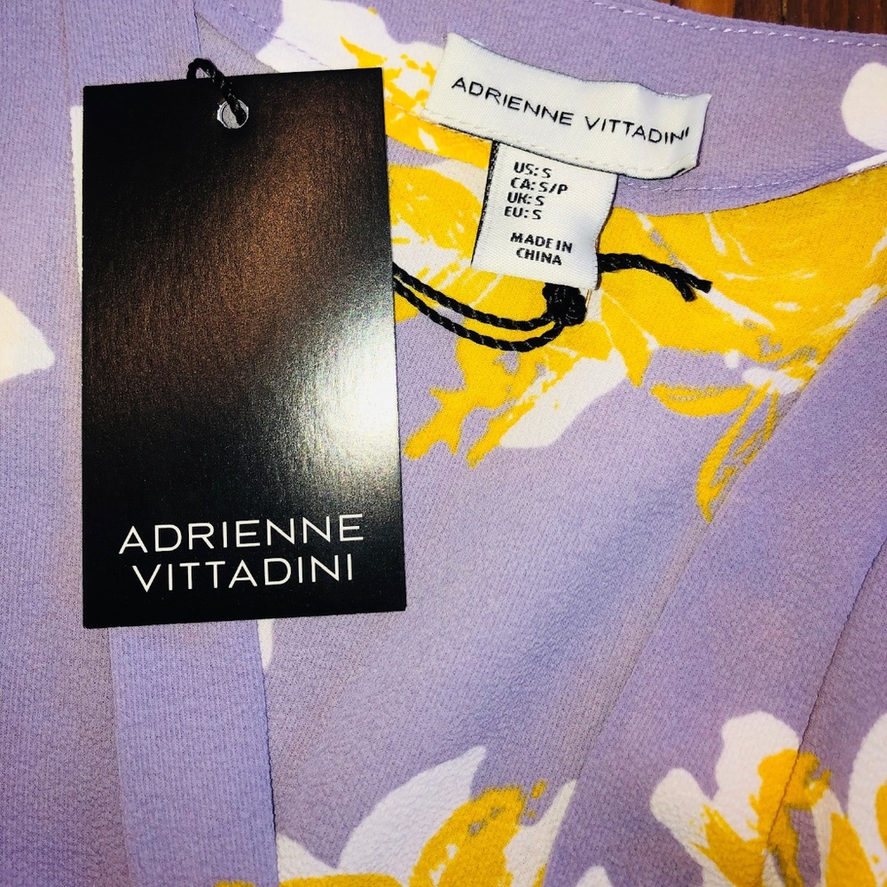 Adrienne Vittadini Floral Sleeveless Blouse - Picture 5 of 5